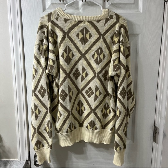 Neiman Marcus men’s vintage classic argyle v neck combed cotton sweater - Picture 4 of 4